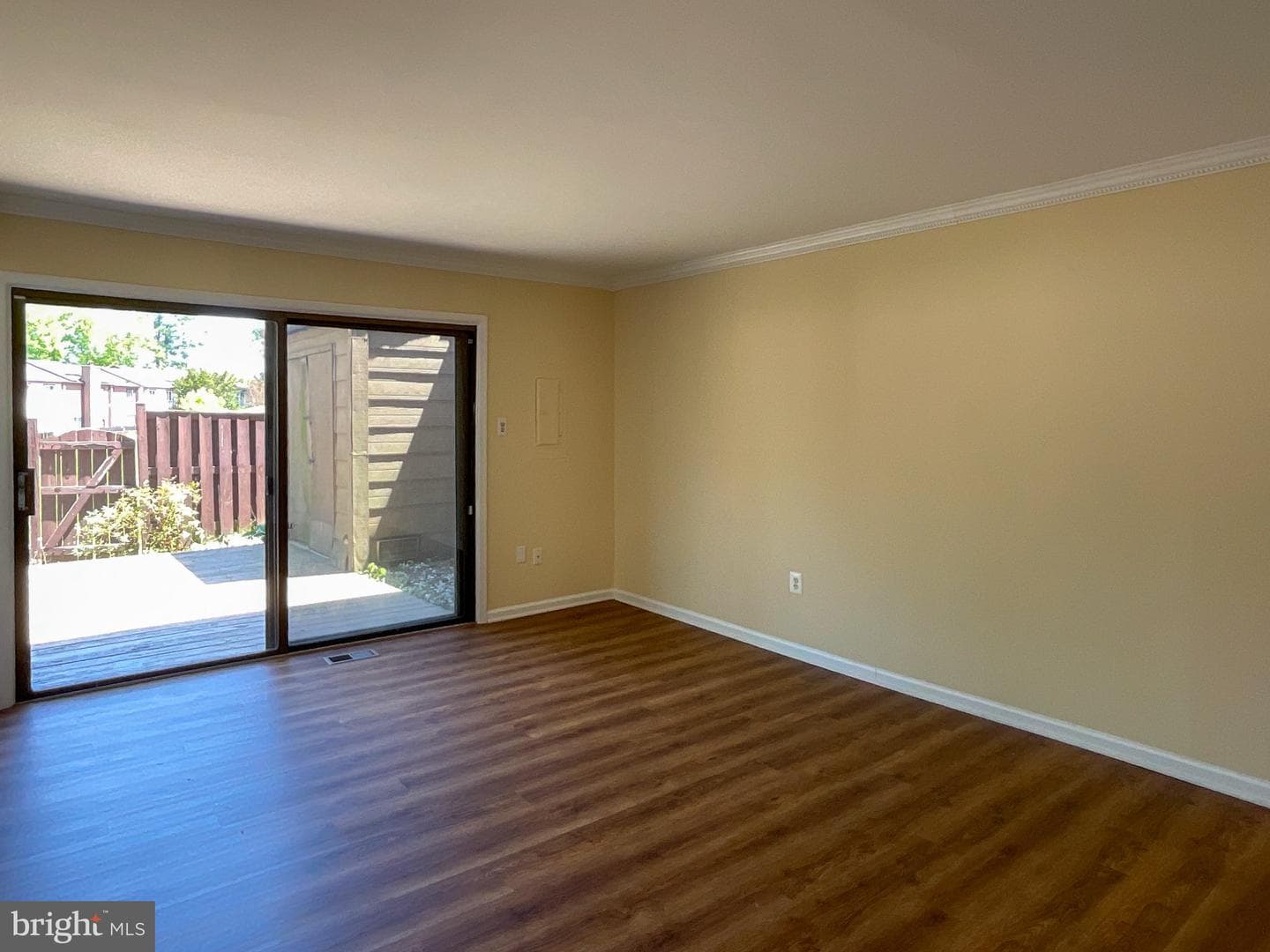 9040 Centerway Road photo 16