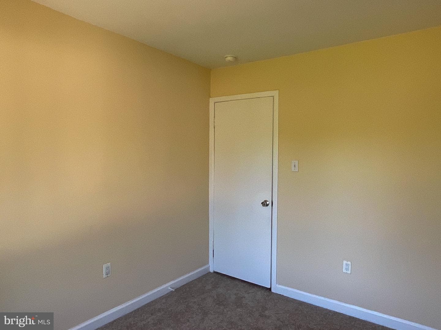 9040 Centerway Road photo 34