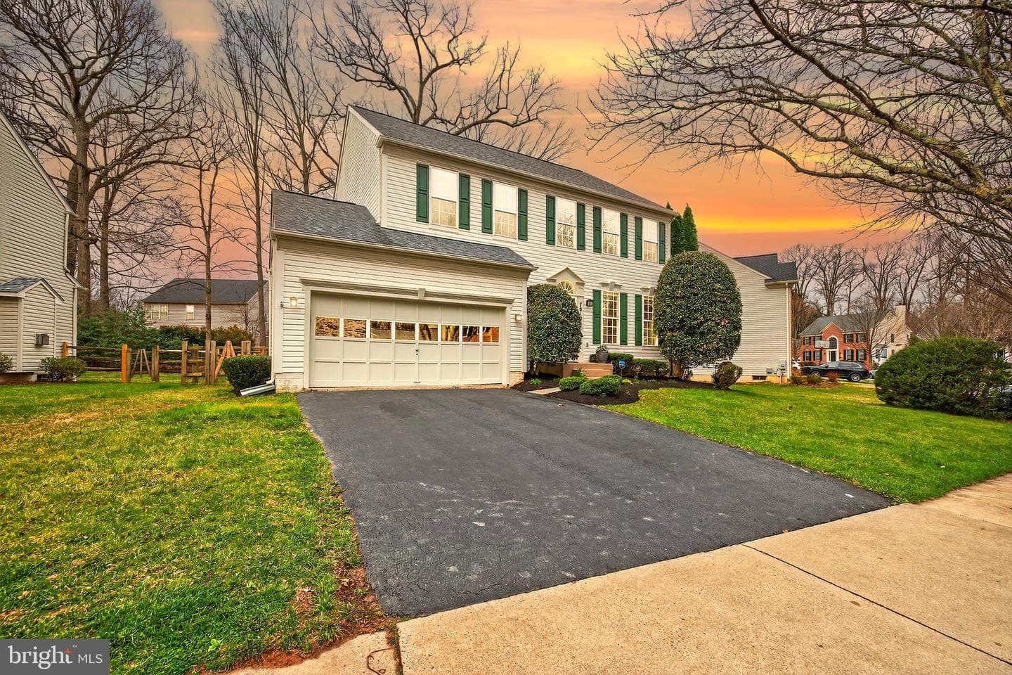 7810 Heritage Farm Drive photo 2
