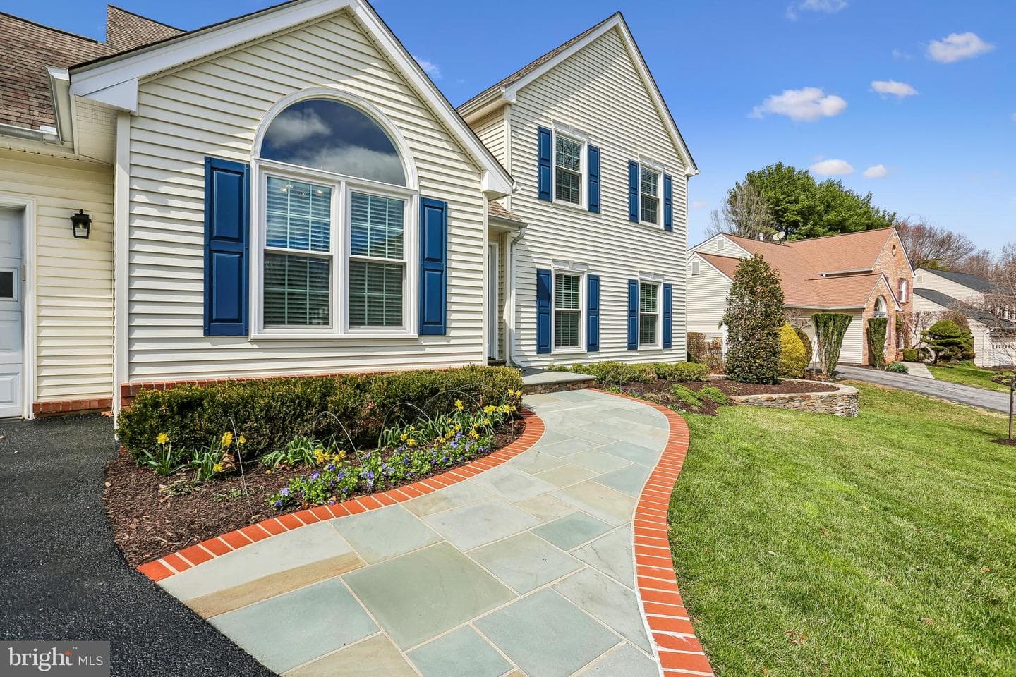 16100 Howard Landing Drive photo 2