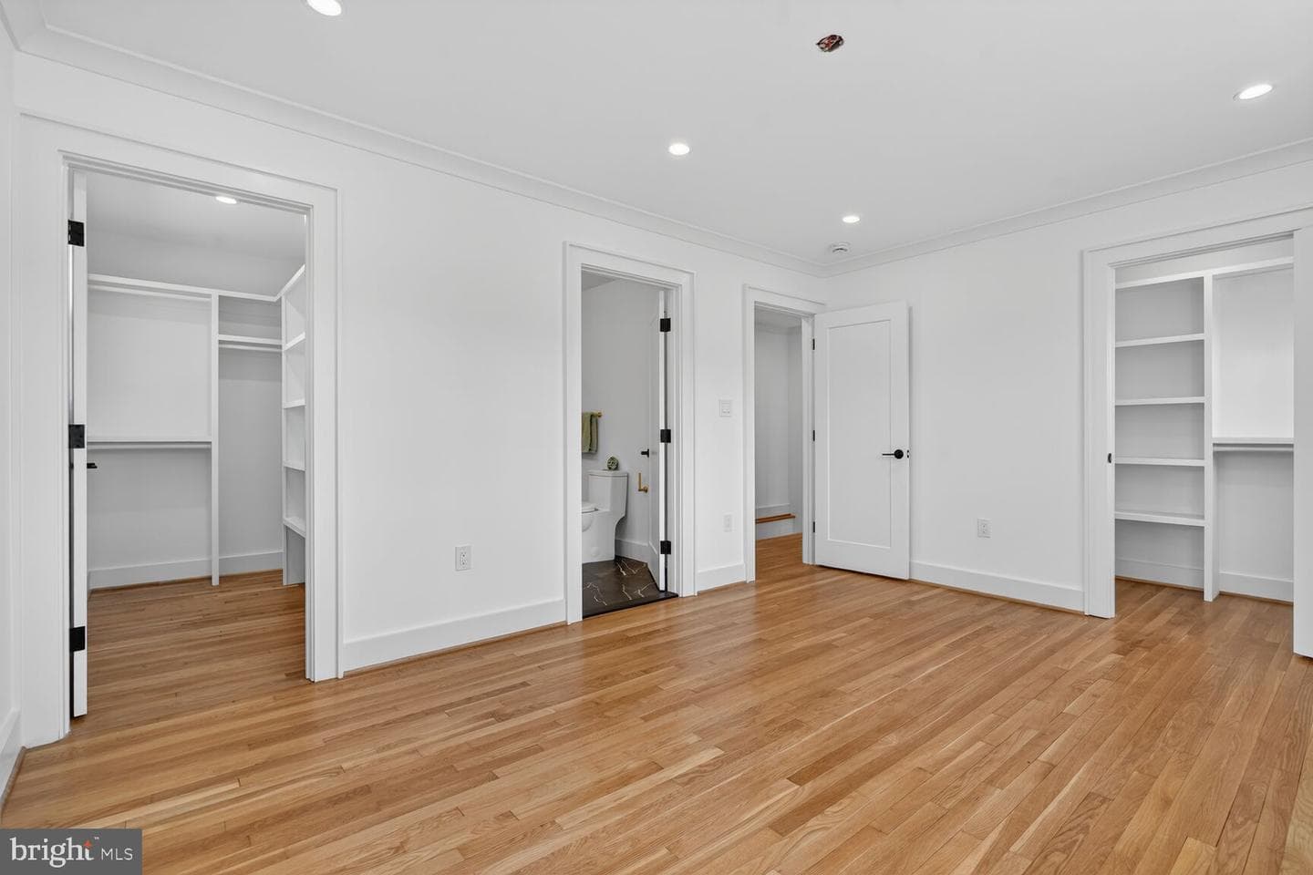 10224 Green Forest Drive photo 9