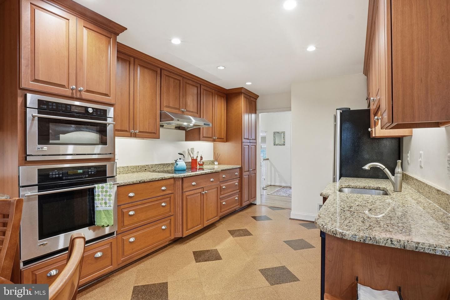 6 Thorburn Place photo 24