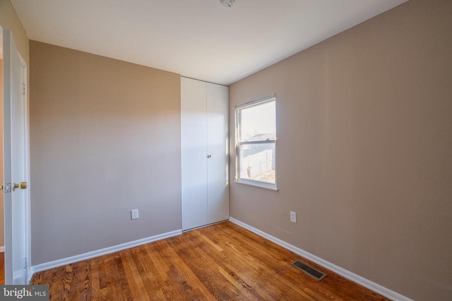 4718 Mercury Drive photo 16