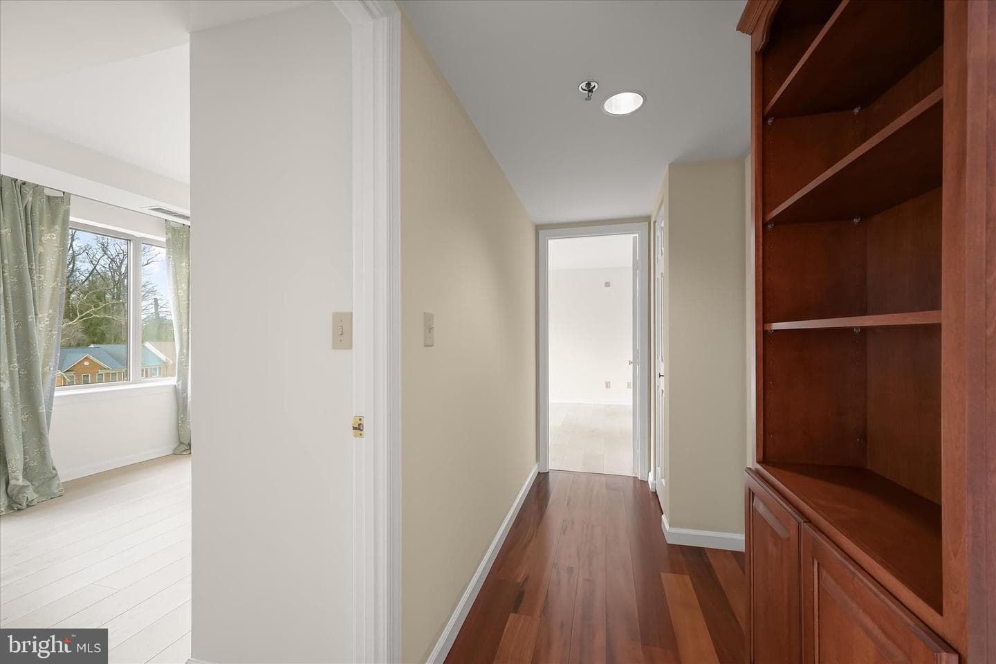 5450 Whitley Park Terrace #507 photo 21