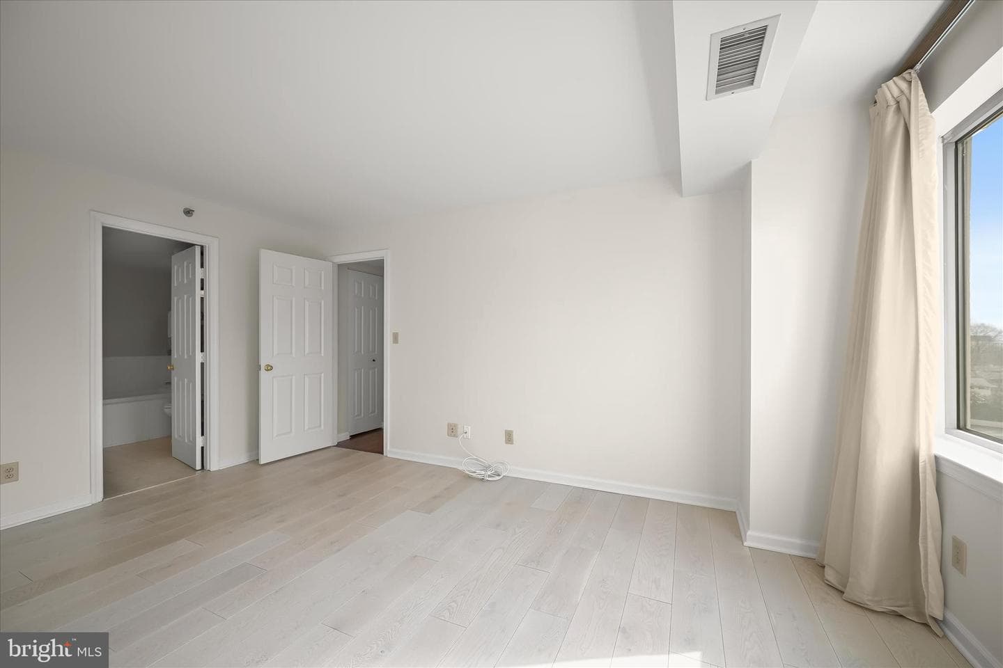 5450 Whitley Park Terrace #507 photo 28