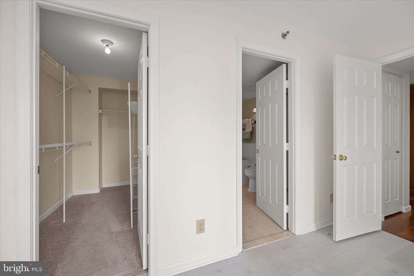 5450 Whitley Park Terrace #507 photo 30