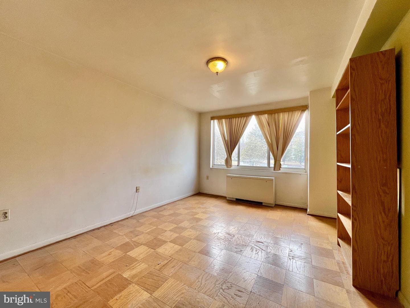 10201 Grosvenor Place #404 photo 11