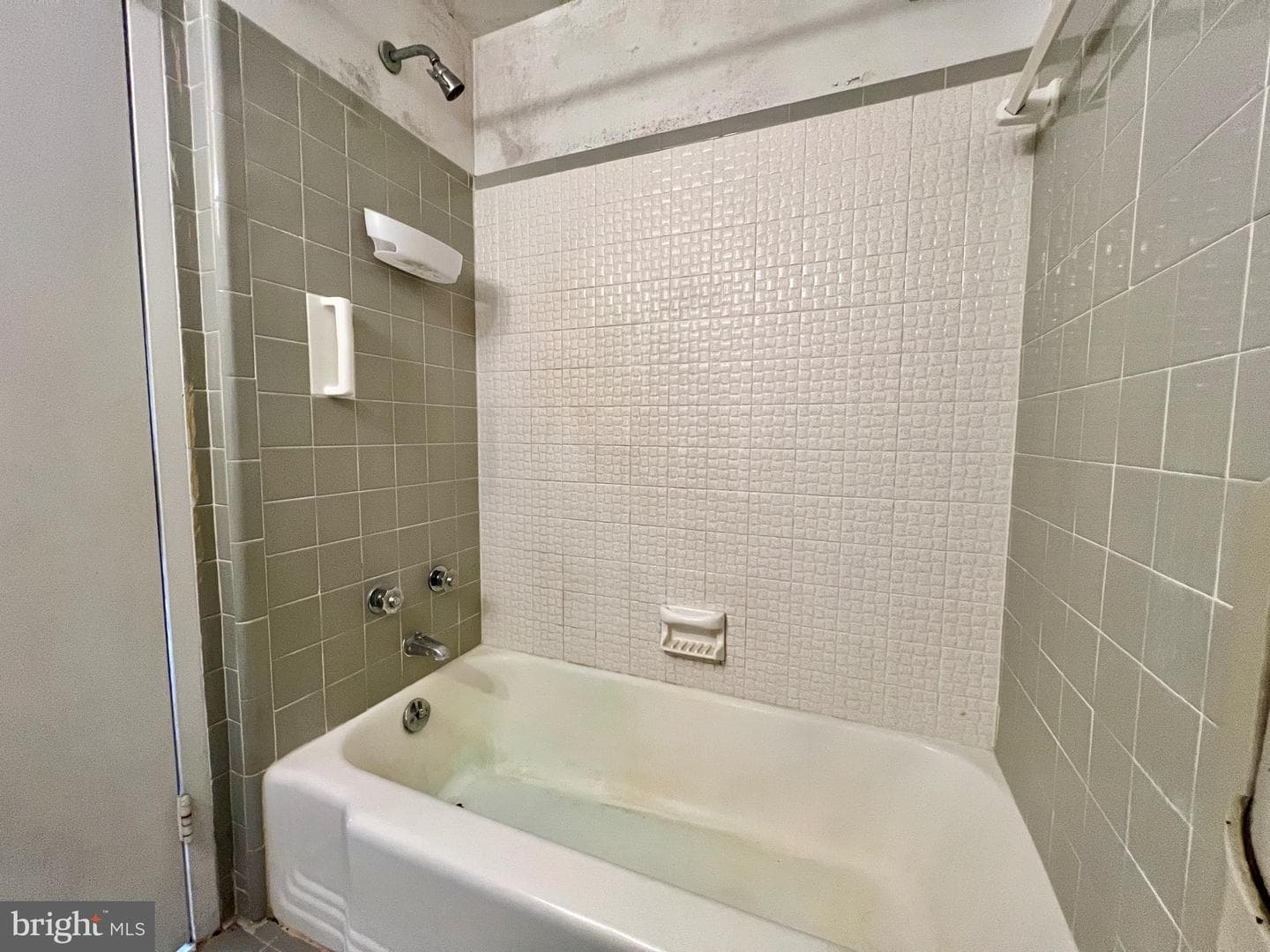 10201 Grosvenor Place #404 photo 16