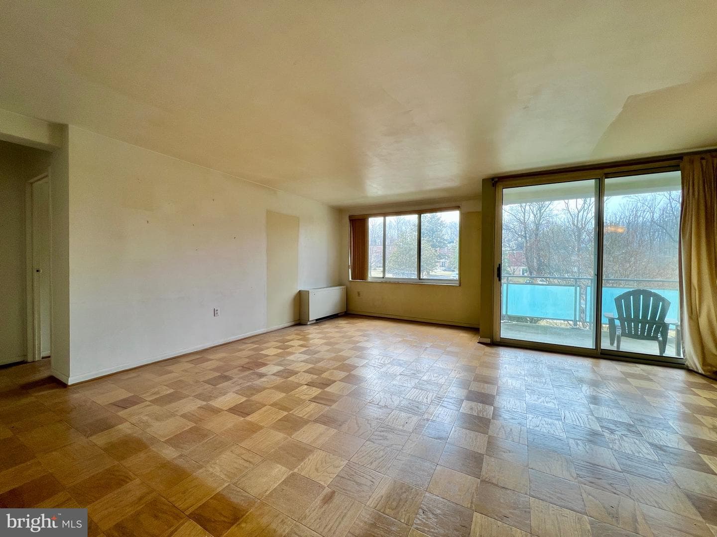 10201 Grosvenor Place #404 photo 3