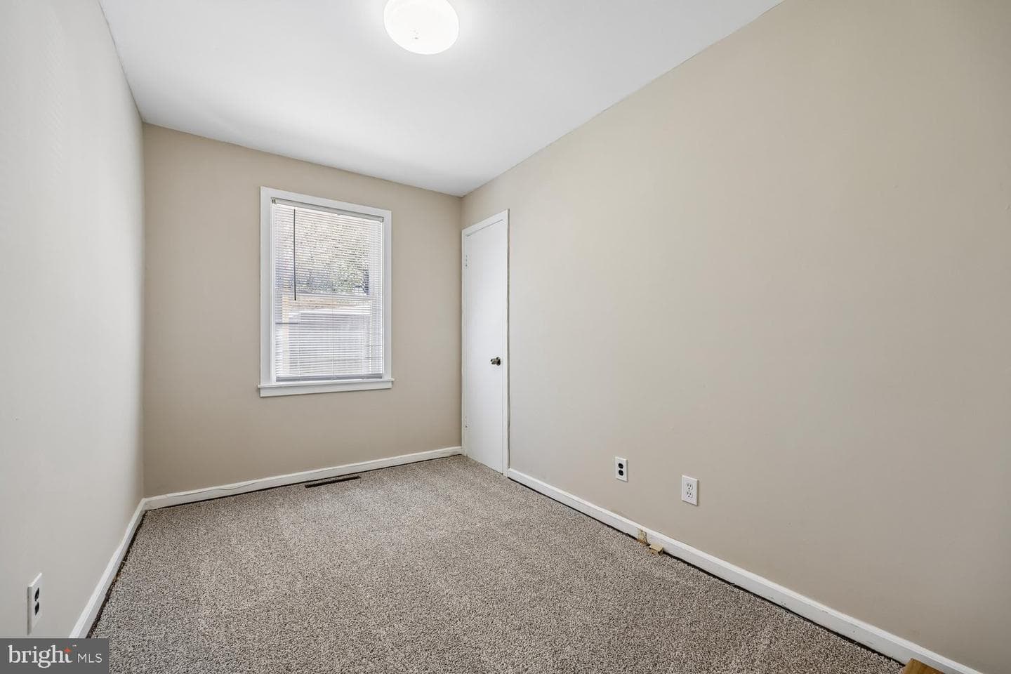 1123 Parrish Drive photo 11