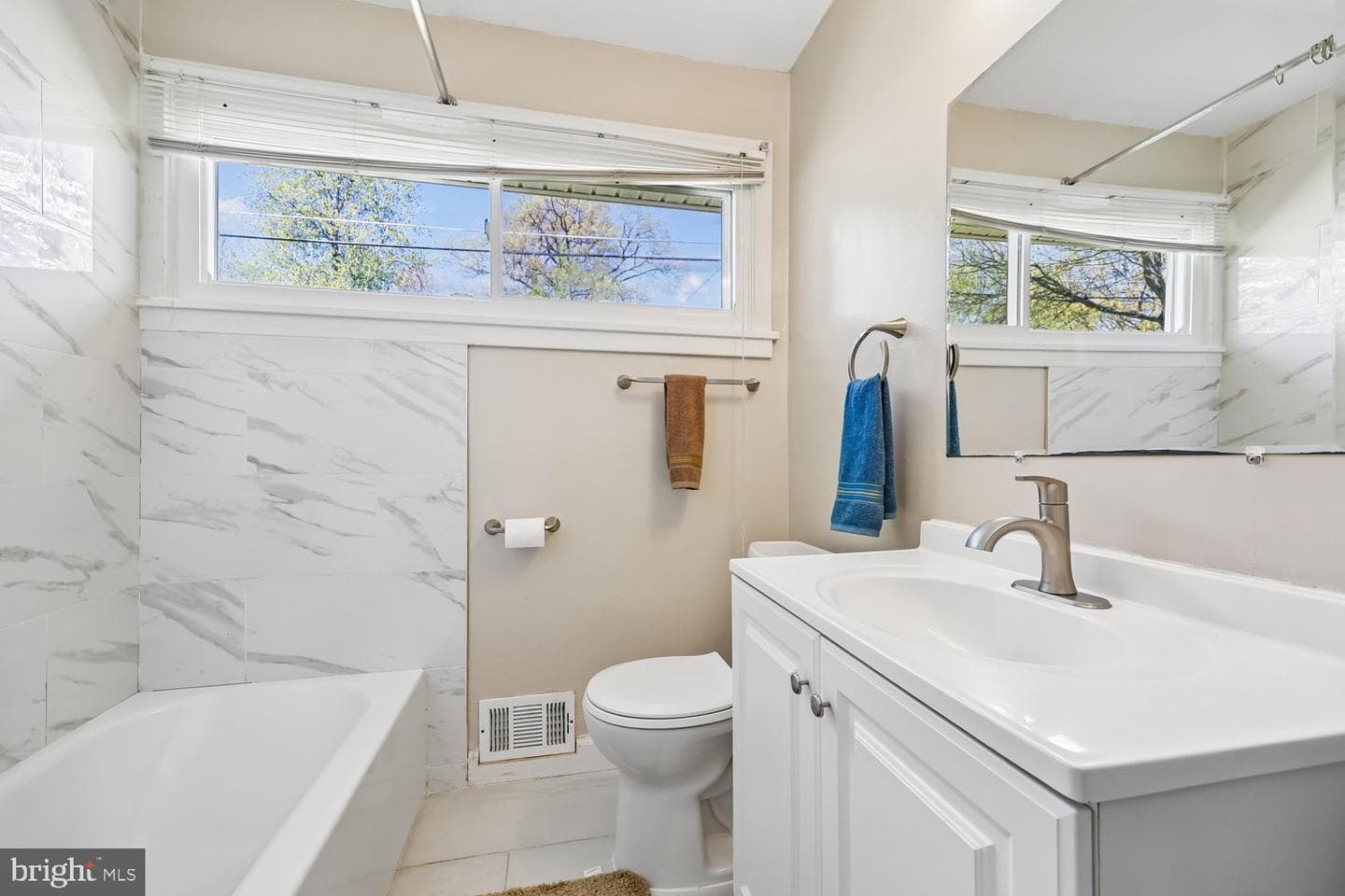 1123 Parrish Drive photo 9