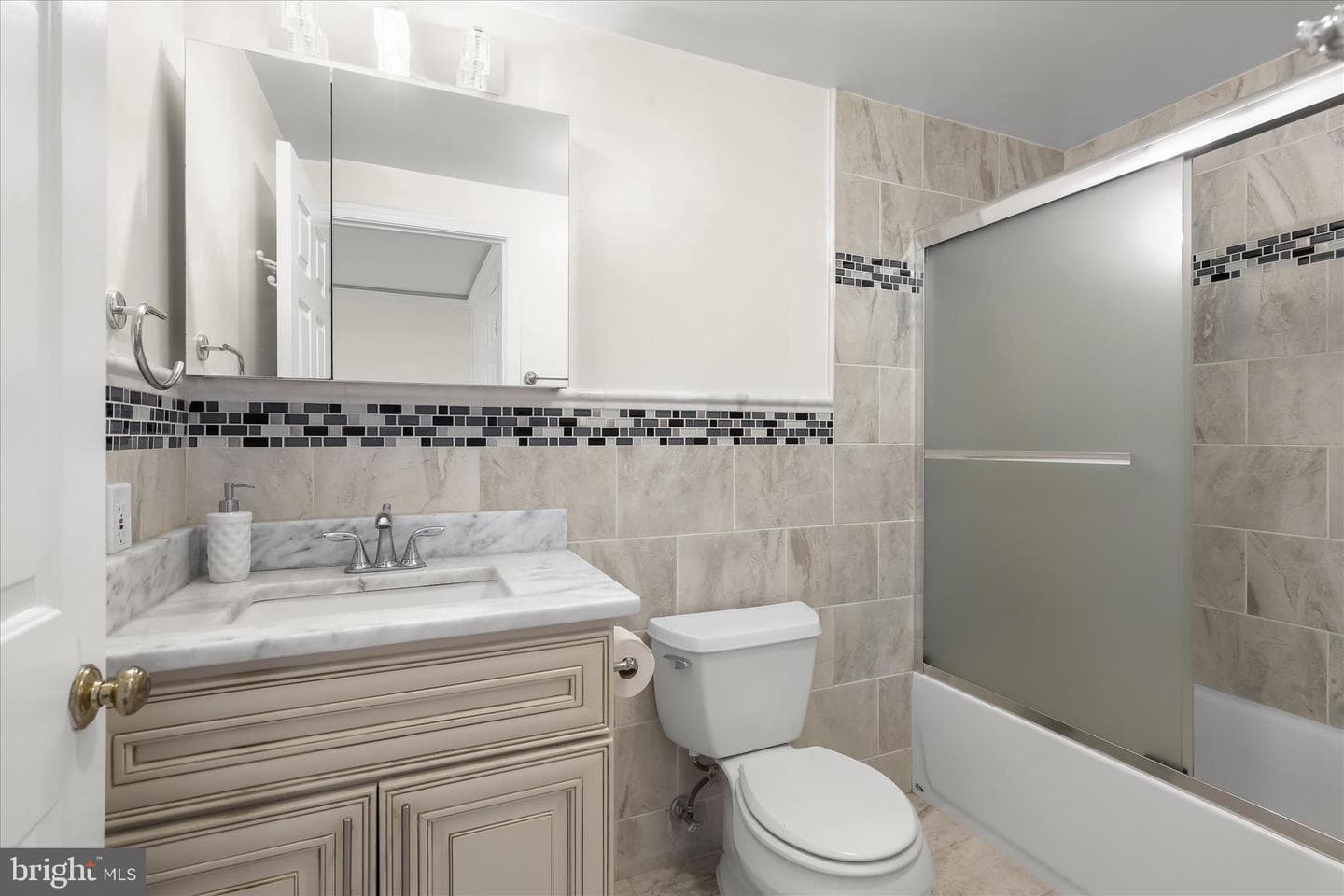 17116 Founders Mill Drive photo 37