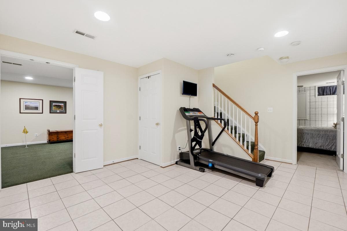 16405 Upbrook Court photo 32