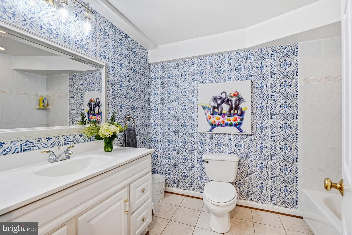 16405 Upbrook Court photo 34