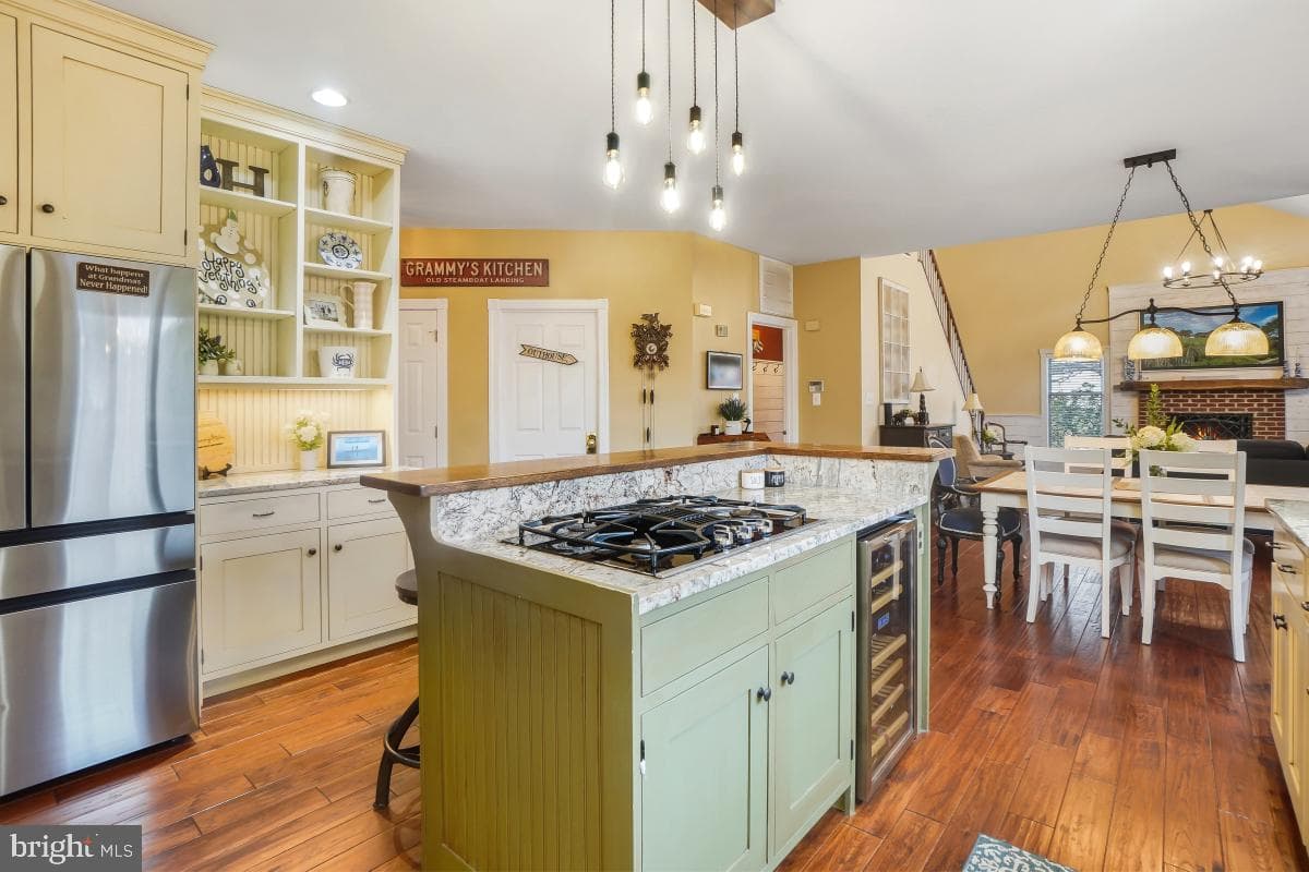 16405 Upbrook Court photo 8