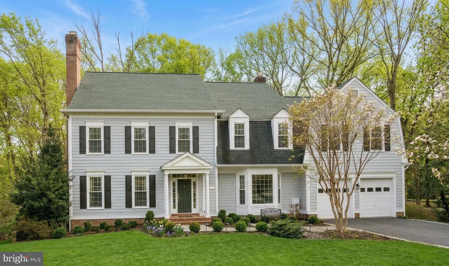 8318 Comanche Court