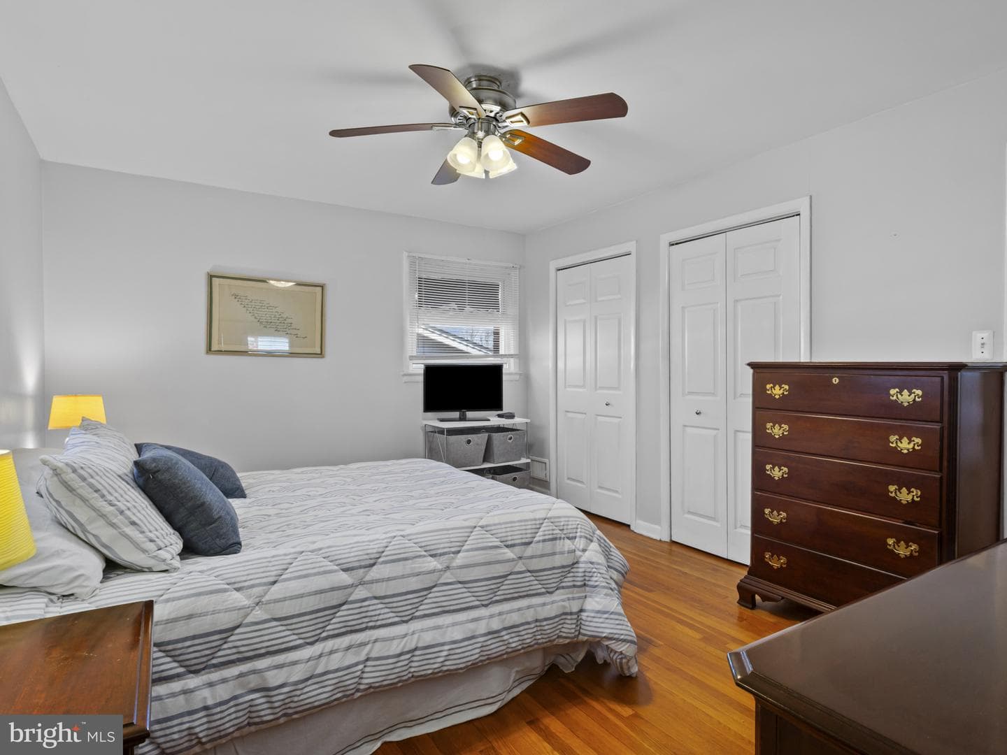 935 Loxford Terrace photo 15