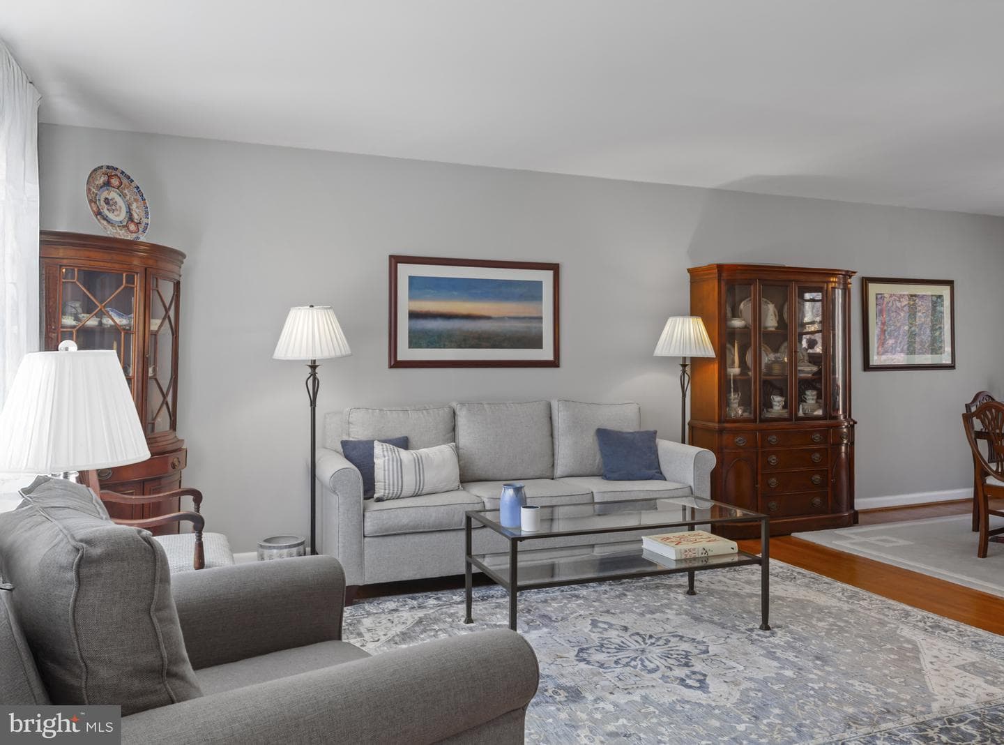 935 Loxford Terrace photo 4