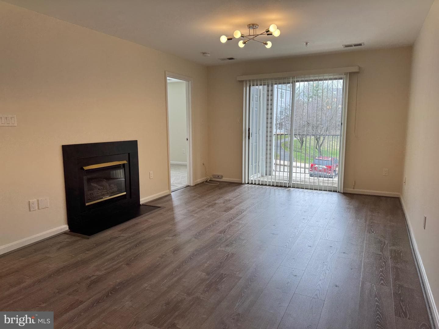 10019 Vanderbilt #unit 7 photo 3