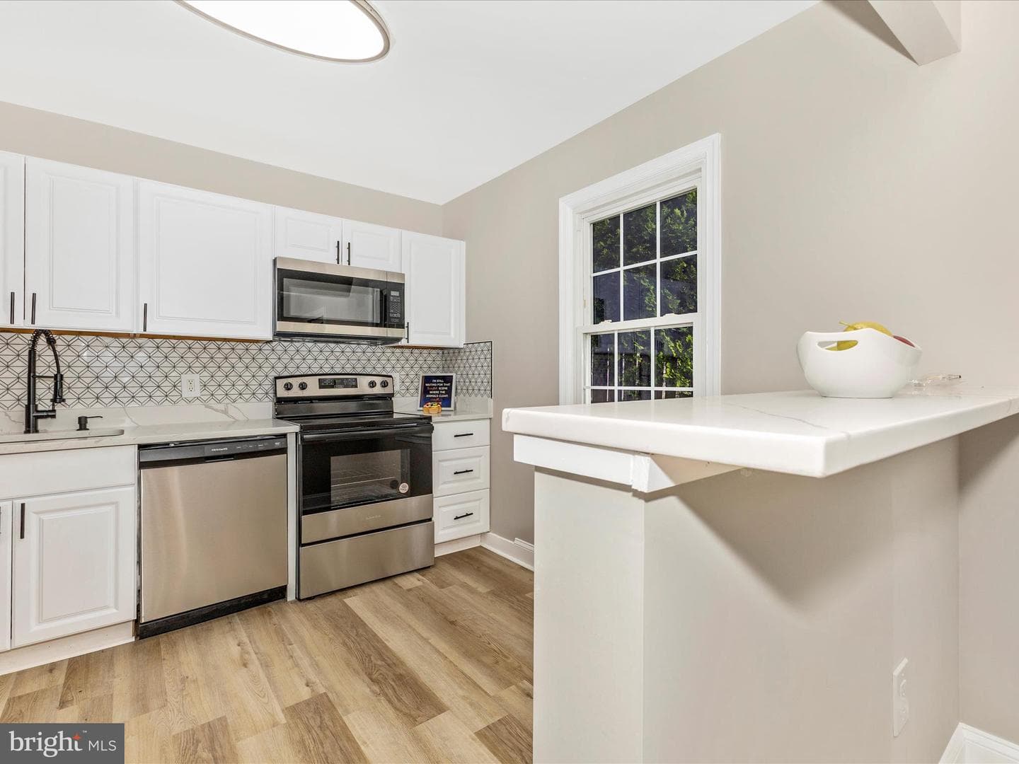 11 Ingleside Court photo 13