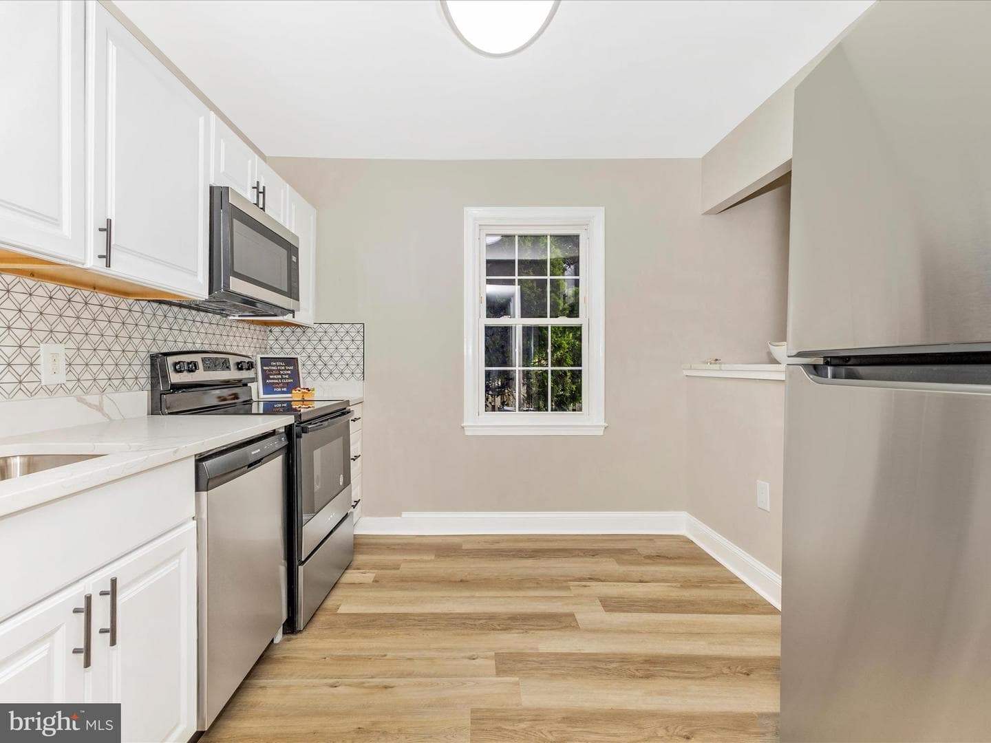 11 Ingleside Court photo 14
