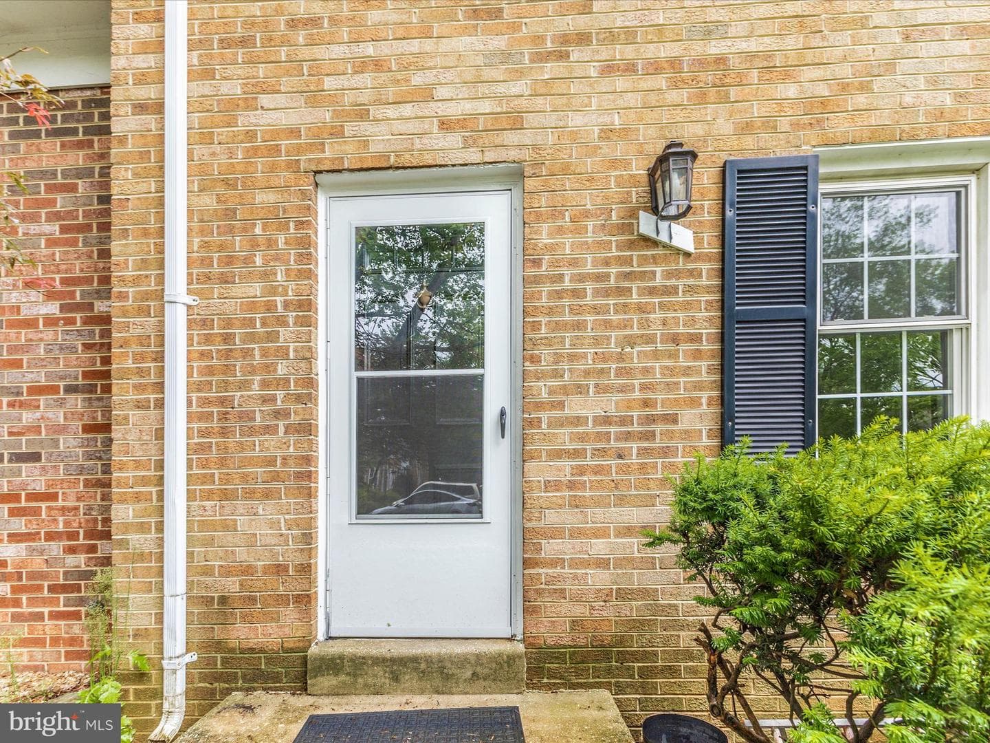 11 Ingleside Court, Rockville