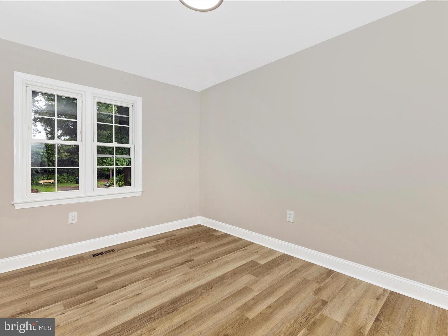 11 Ingleside Court photo 27