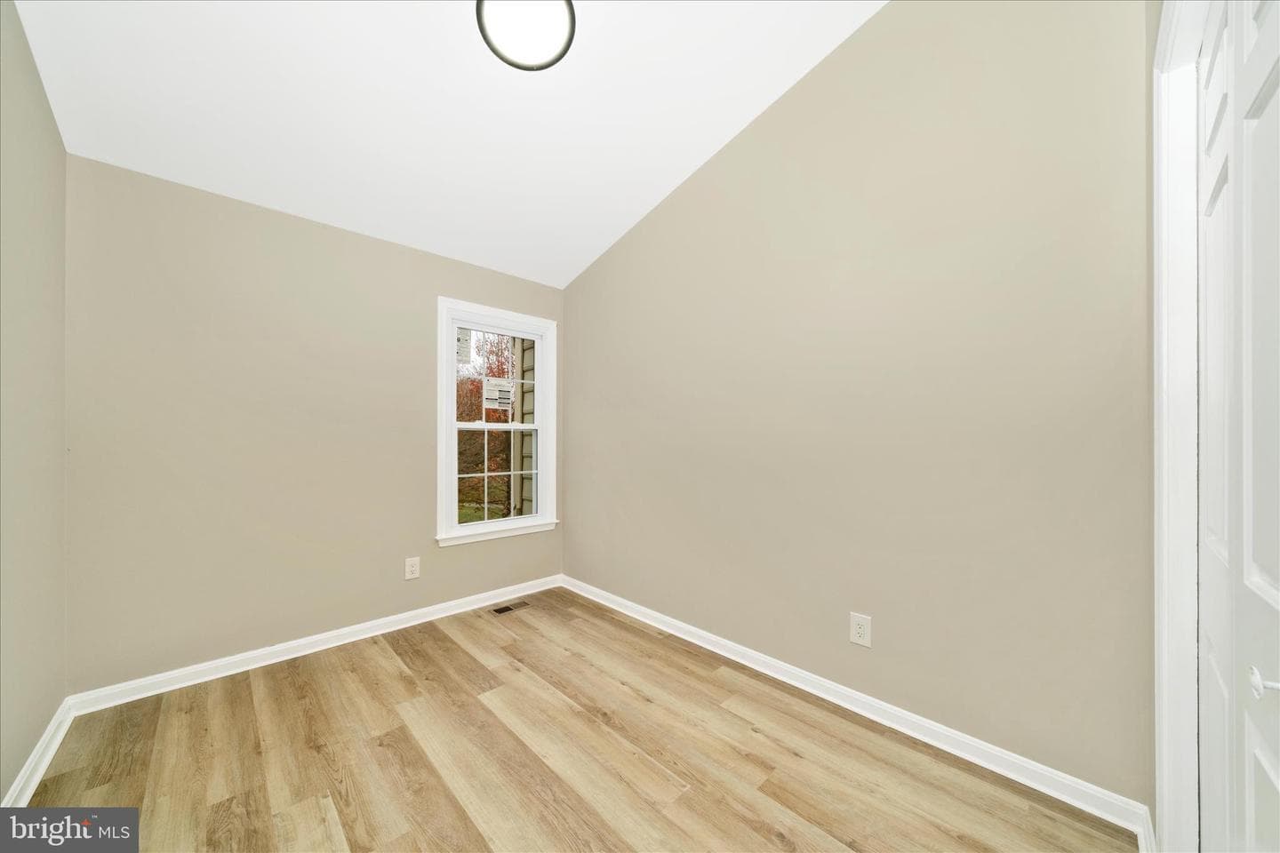 8648 Fountain Valley Drive photo 29