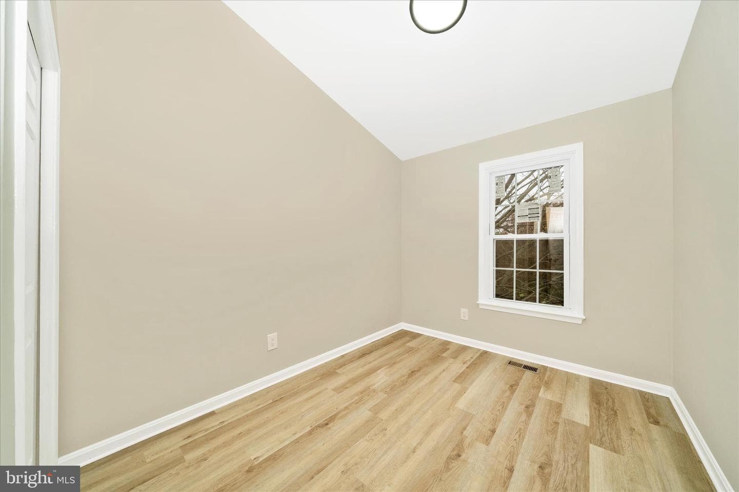 8648 Fountain Valley Drive photo 32