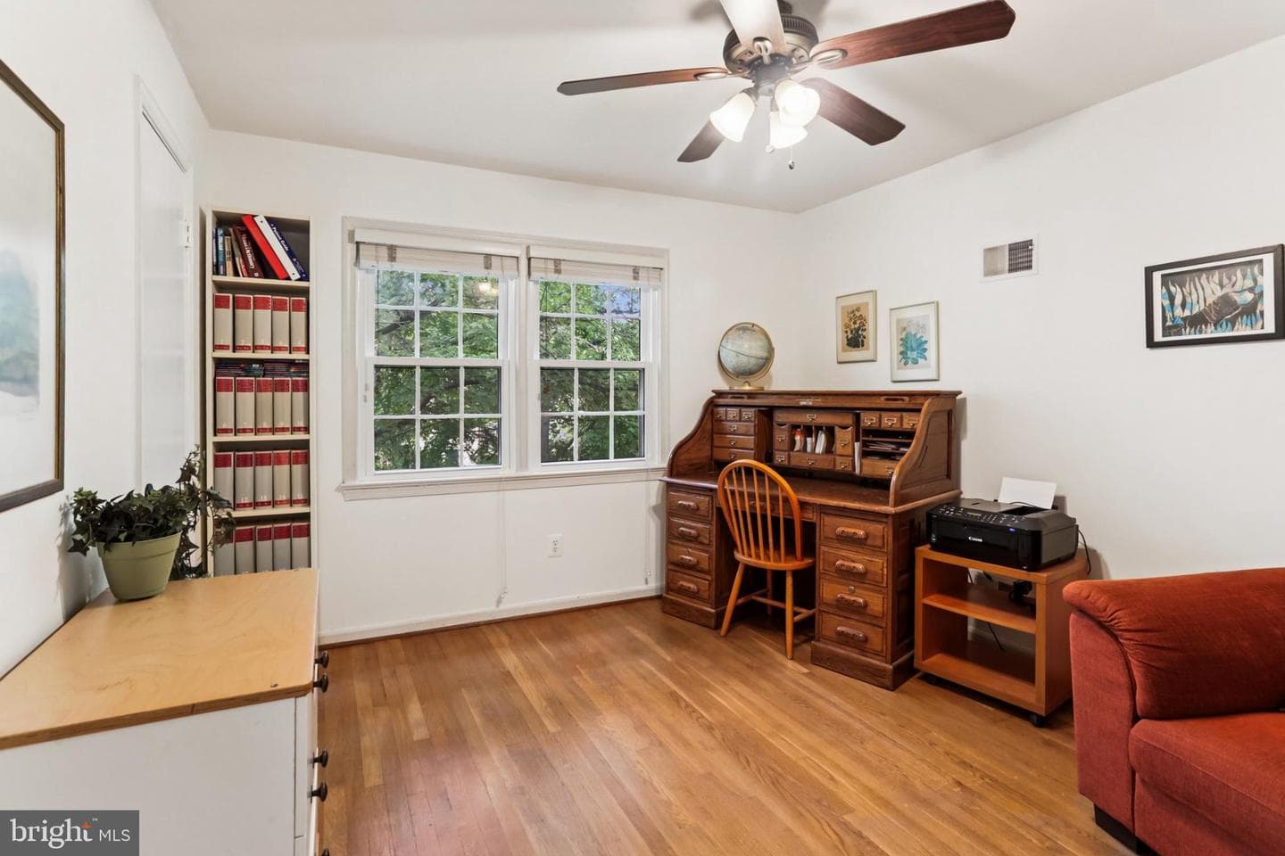 10233 Gainsborough photo 32