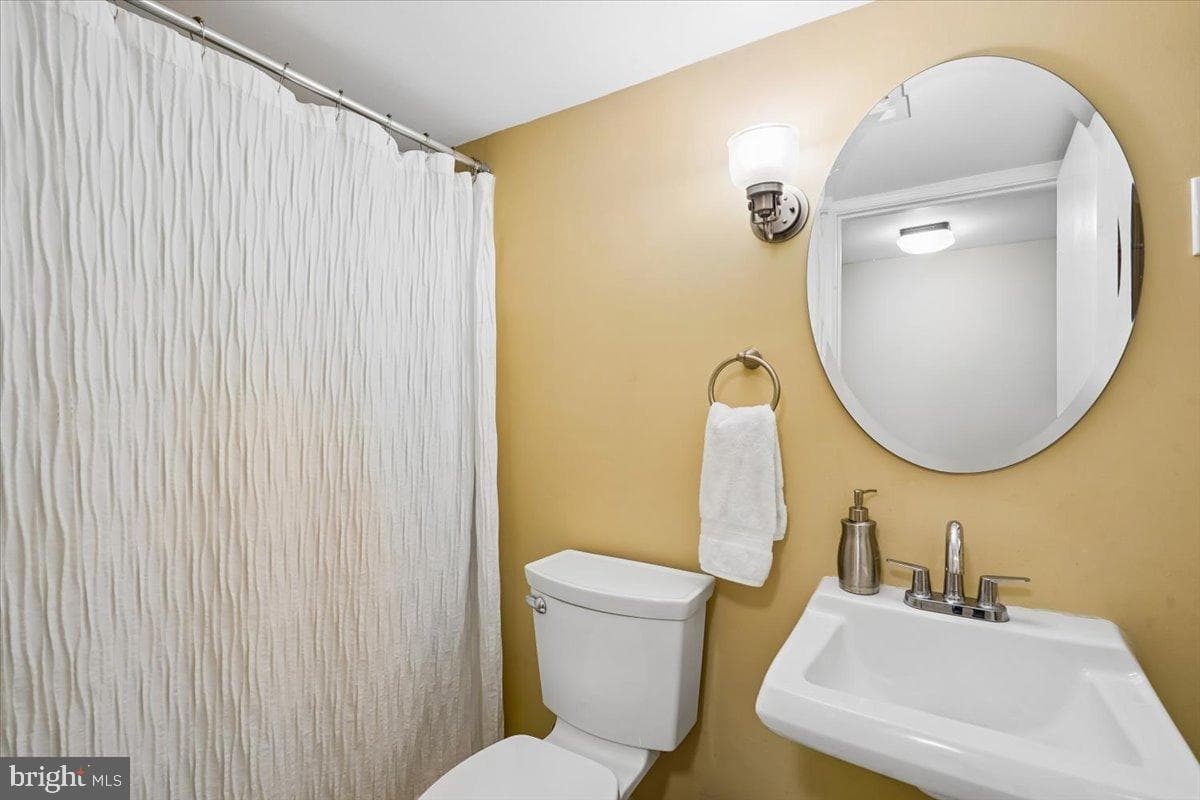 8812 Maxwell Drive photo 32