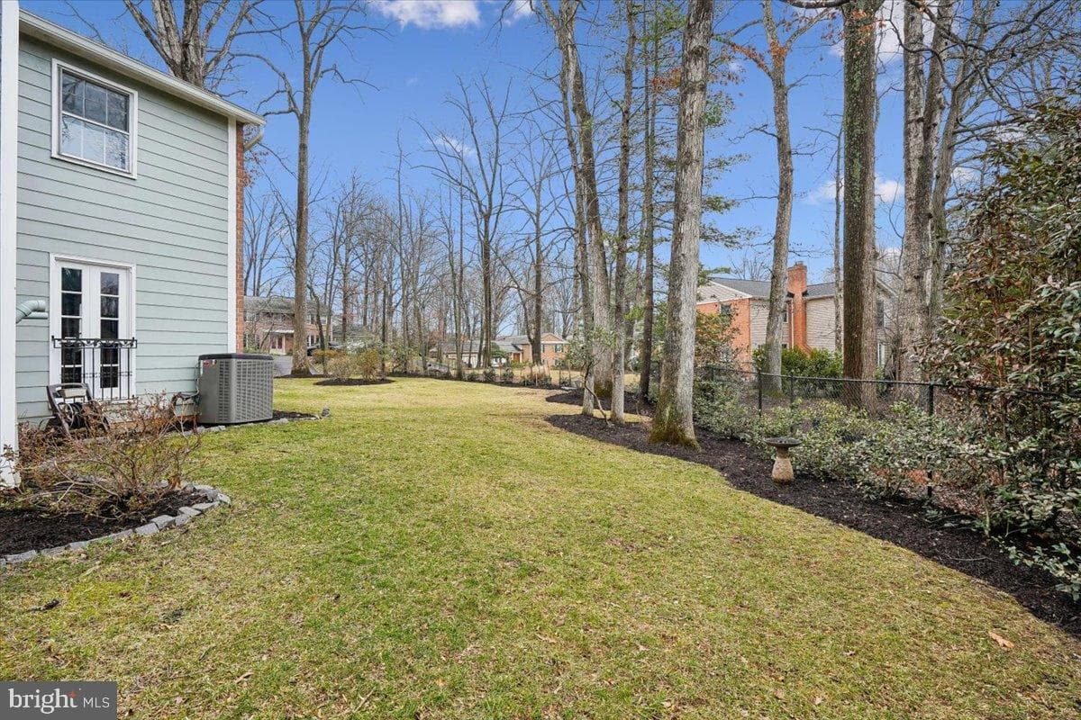 8812 Maxwell Drive photo 37