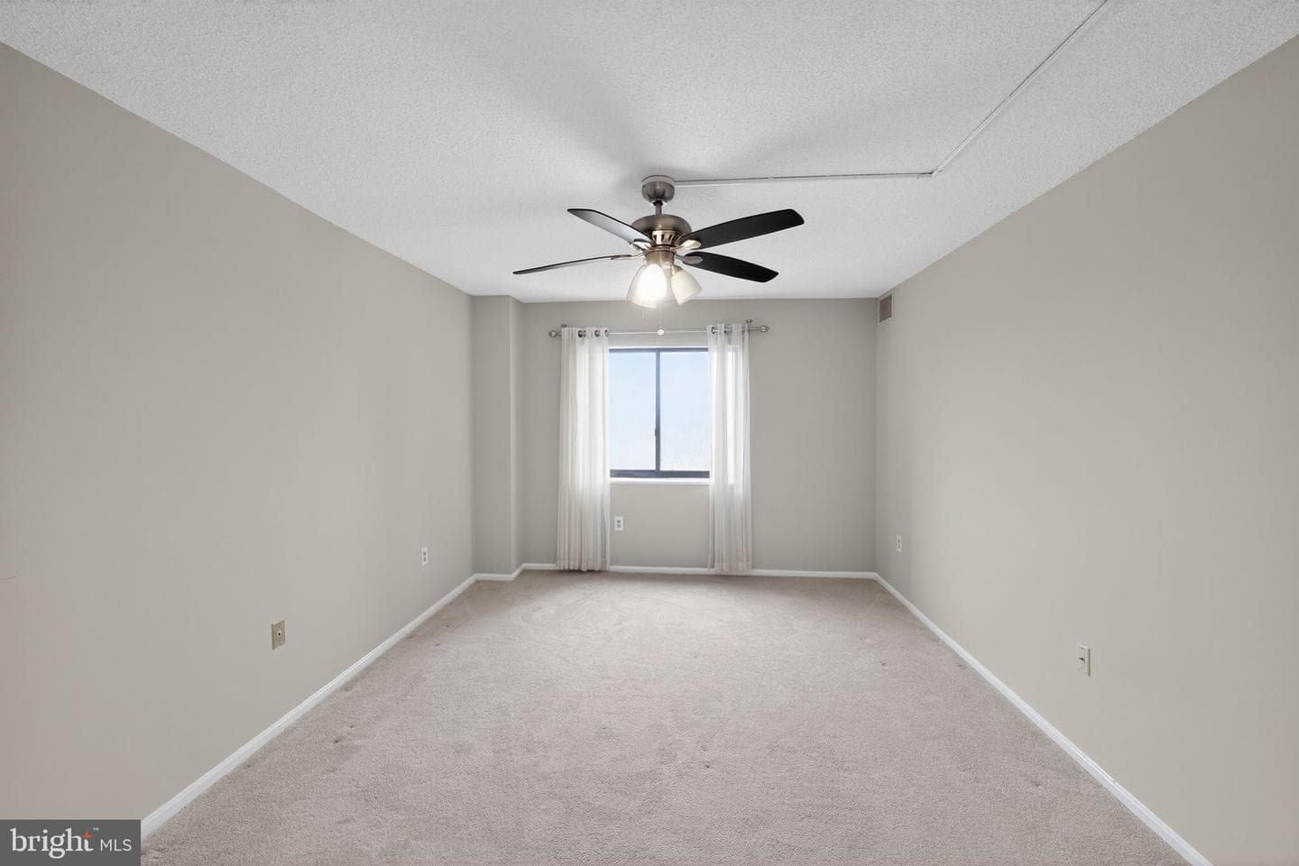 15107 Interlachen Drive #2-1022 photo 6