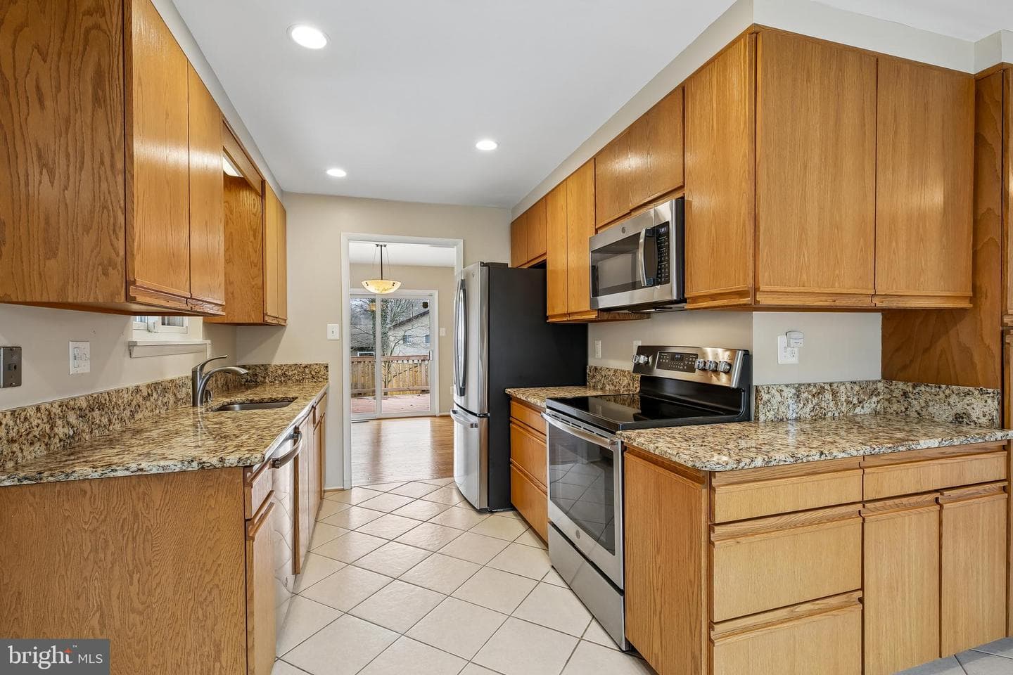 14020 Congress Drive photo 6