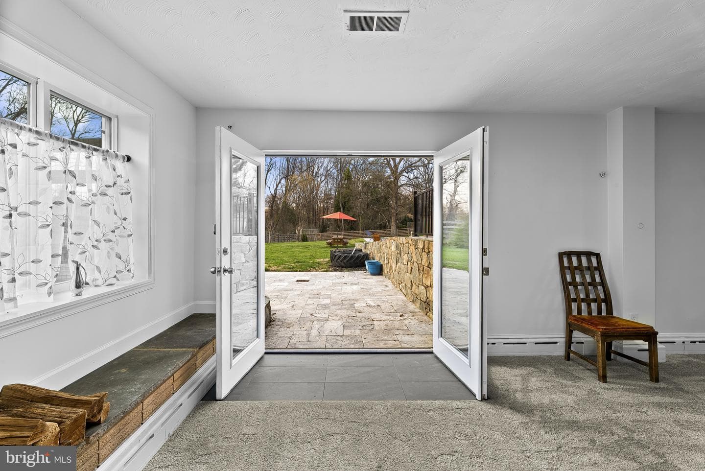 512 Quaint Acres Drive photo 30