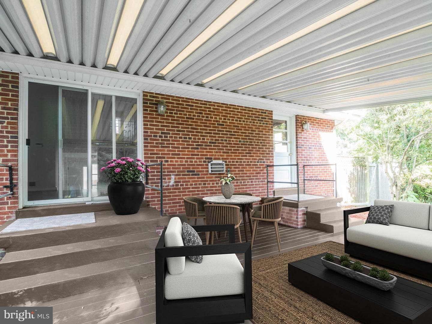 1512 Vivian Court photo 17