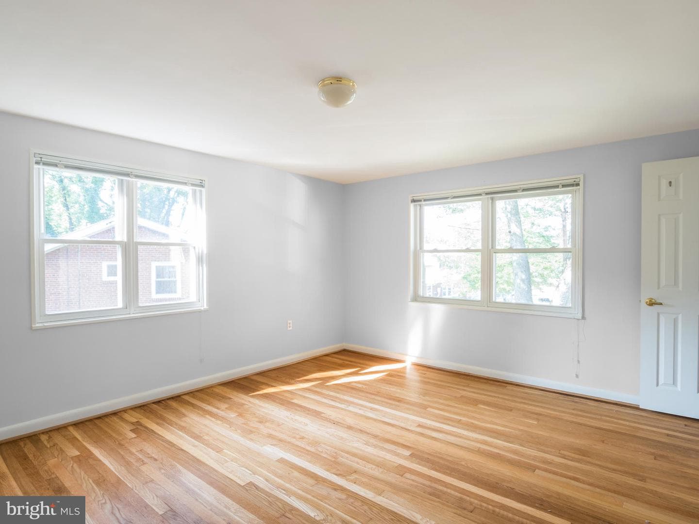 1512 Vivian Court photo 30