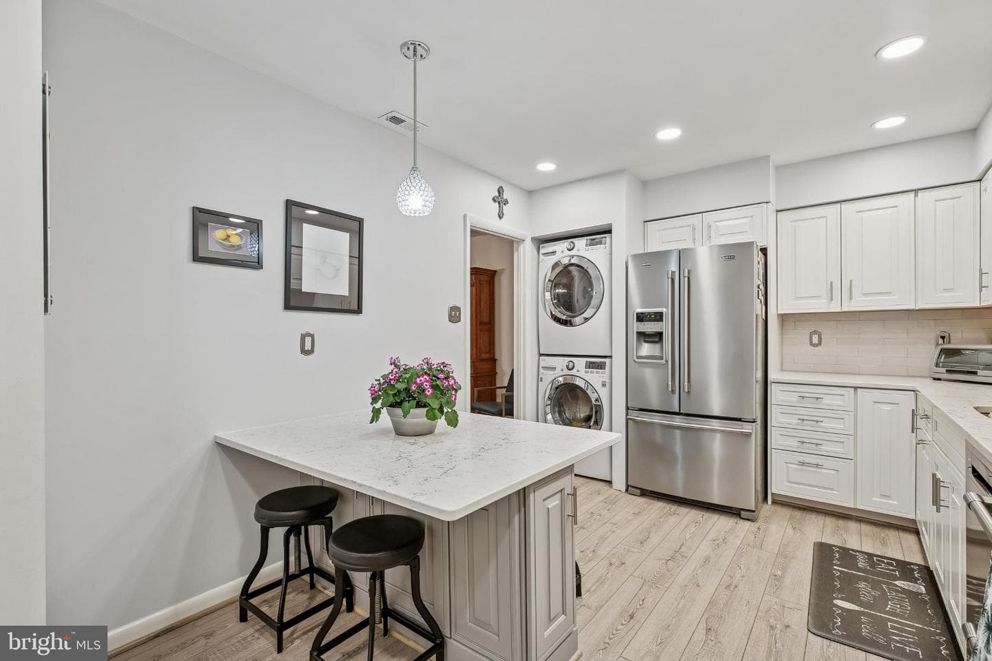 4982 Sentinel Drive #14-102 photo 13