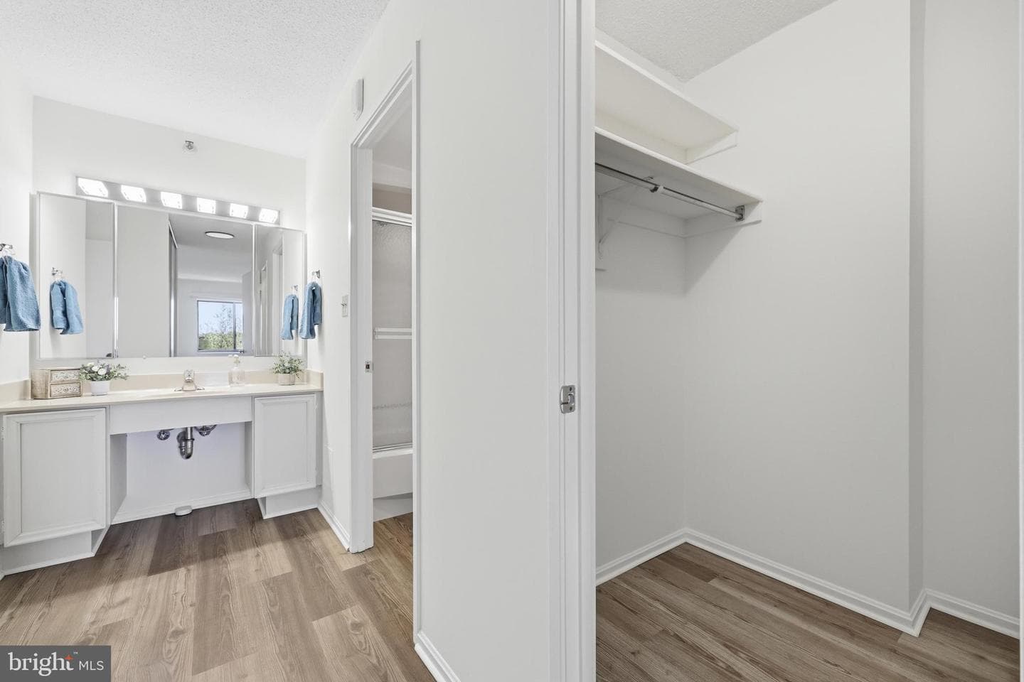 15107 Interlachen Drive #2-1006 photo 23