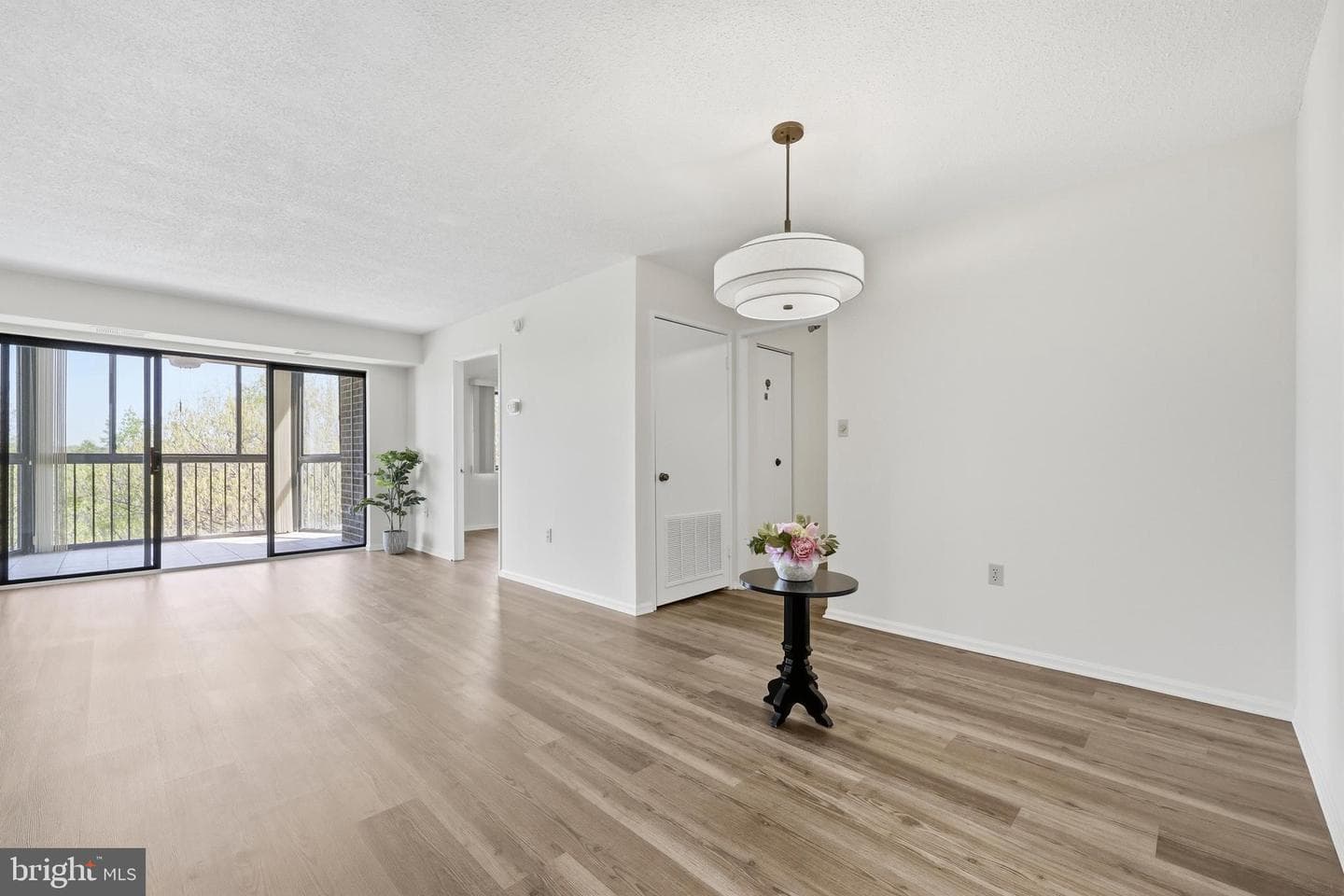 15107 Interlachen Drive #2-1006 photo 8