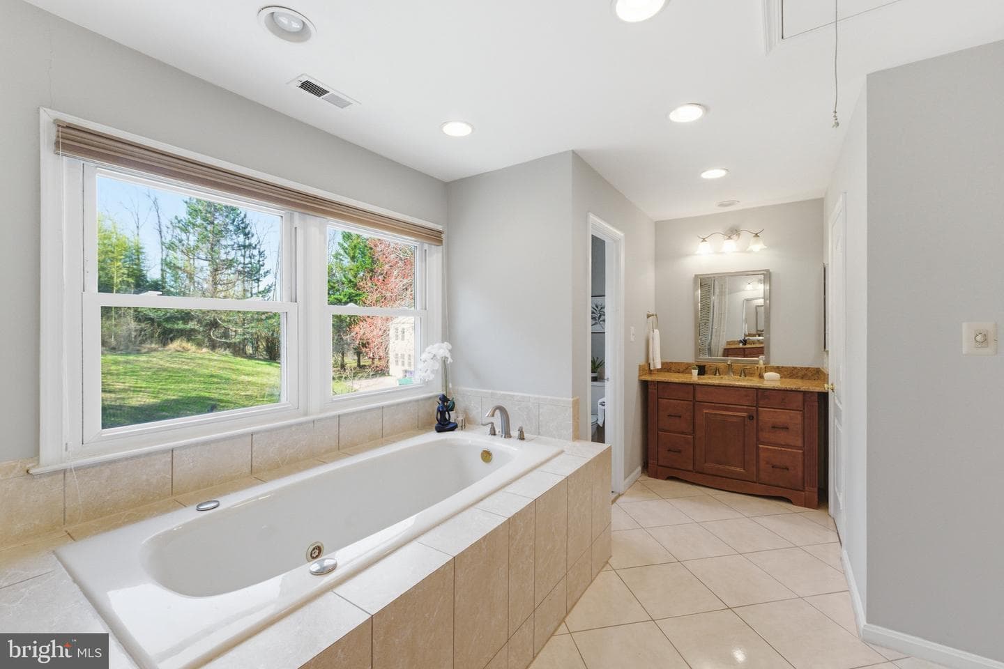 712 Brandon Green Drive photo 23