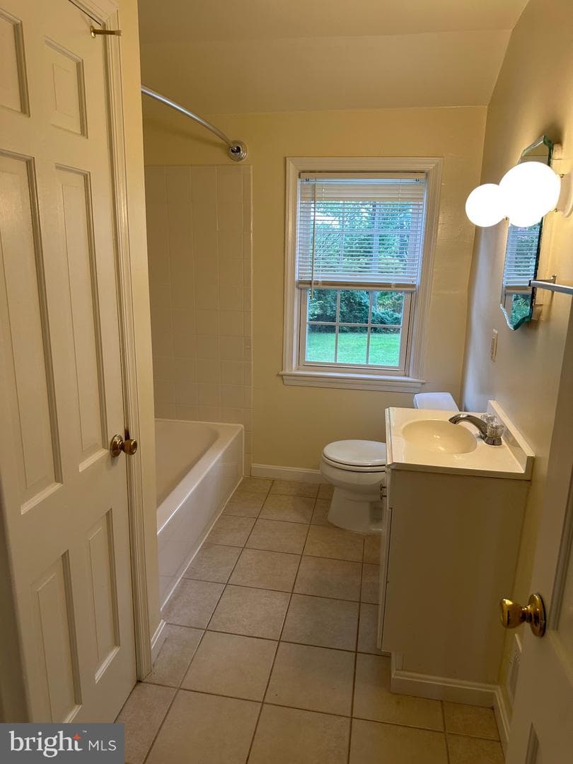 5816 Greenlawn Drive photo 10