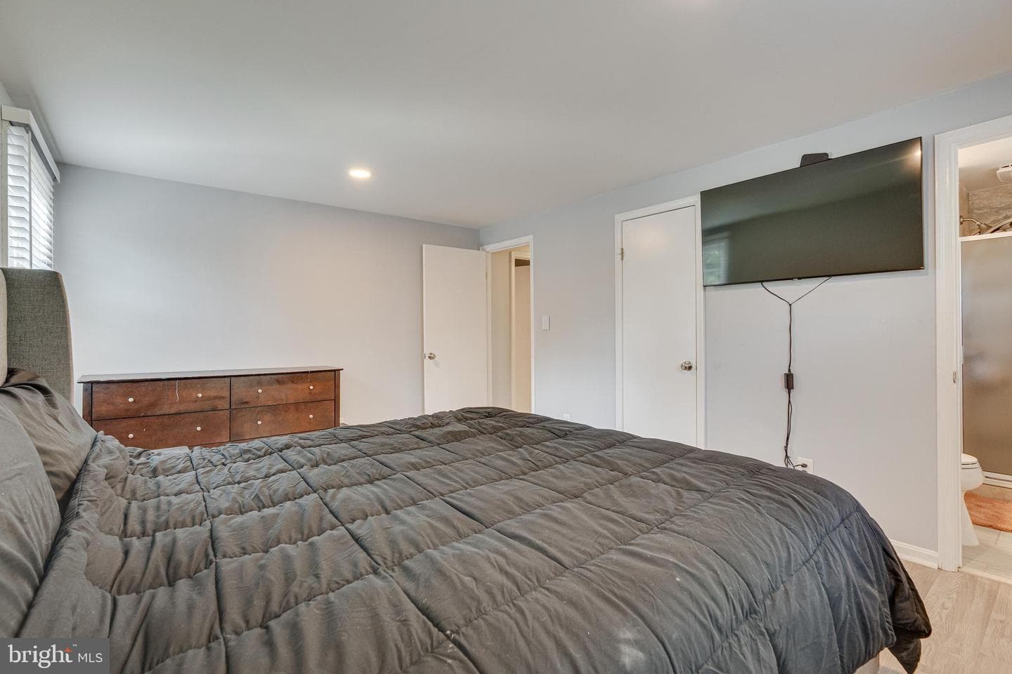 8501 Aqueduct Road photo 25