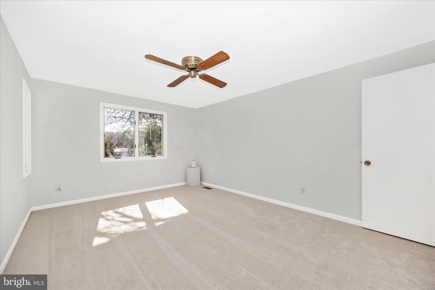 14 Cherry Grove photo 29