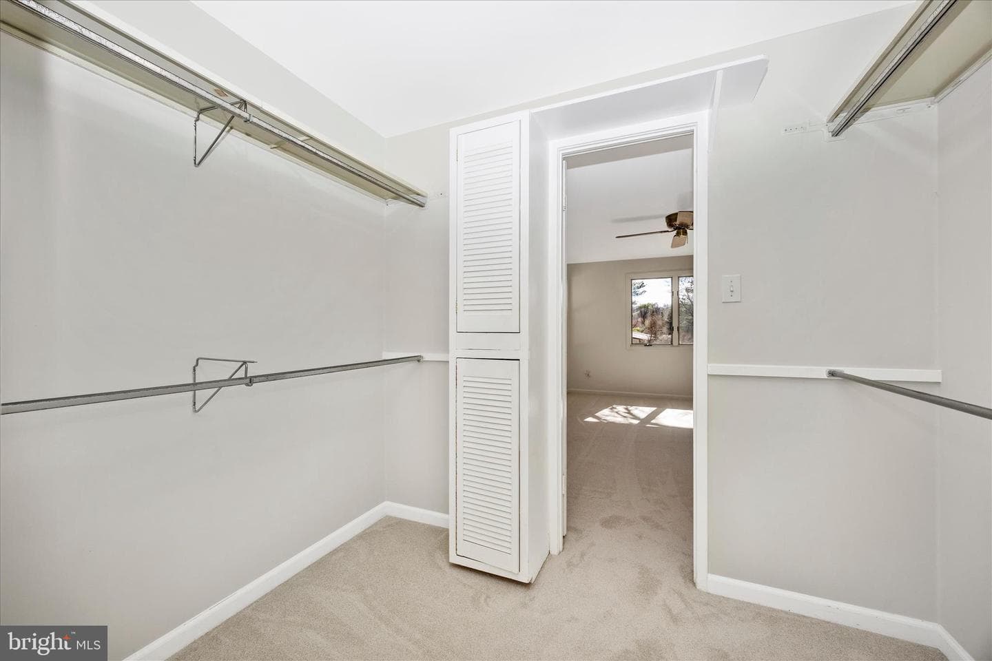 14 Cherry Grove photo 32