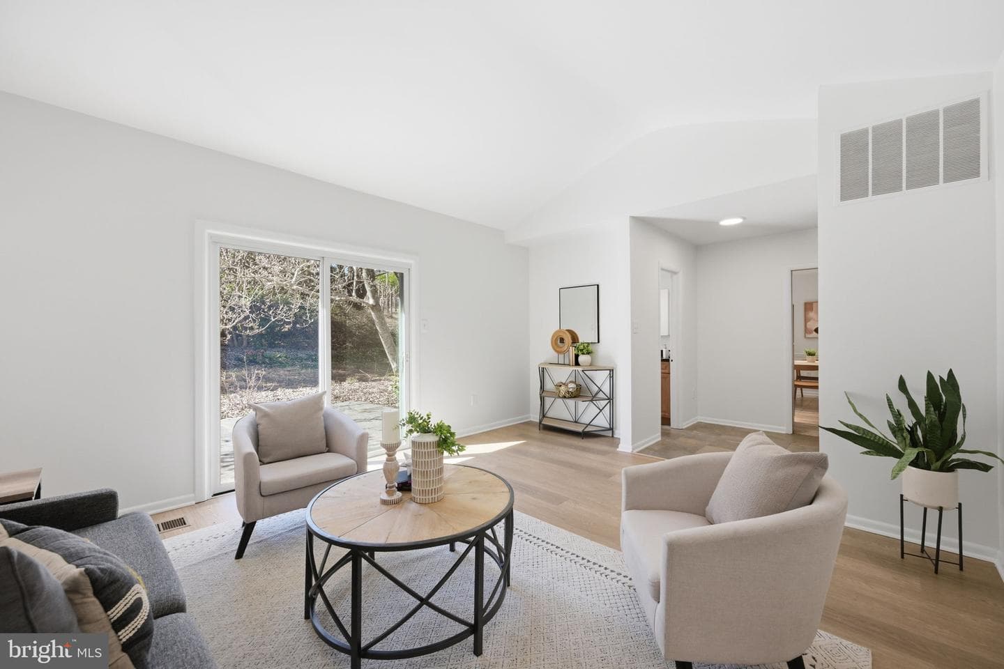 11708 Rosalinda Drive photo 10
