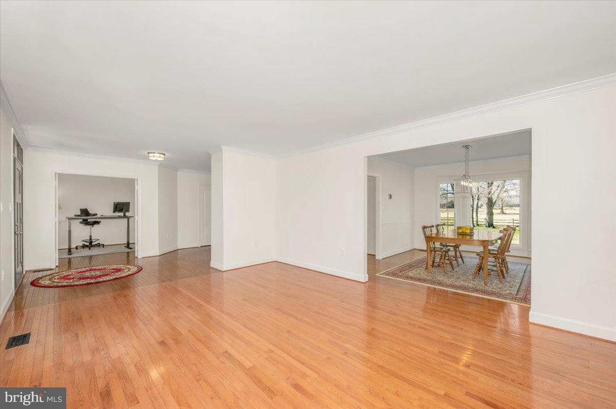 19716 Selby Avenue photo 13