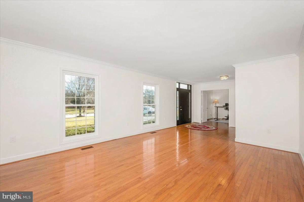 19716 Selby Avenue photo 14