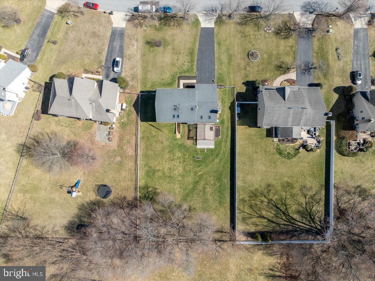 19716 Selby Avenue photo 85