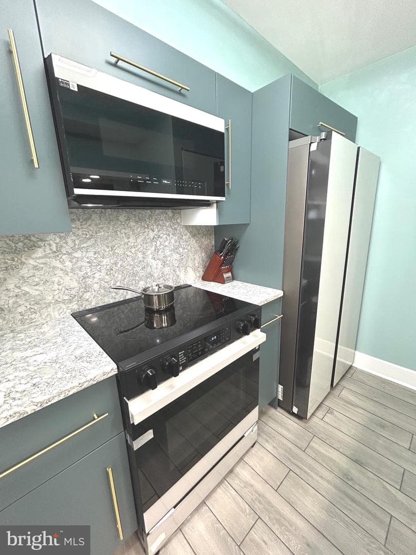 9712 Hellingly Place #209 photo 9